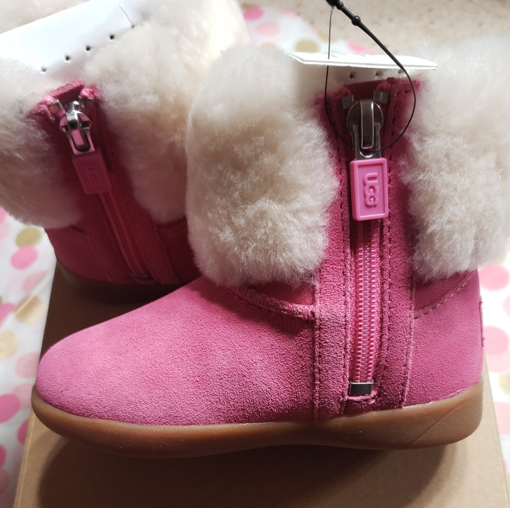 NIB UGG RAMONA TODDLER (AUTHENTIC) SHEEPSKIN BOOTS SIZE 7 PINK 💖 ADORABLE 🎀 - Picture 13 of 14